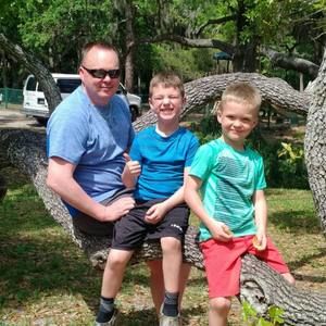 Meet your Posher, Iris